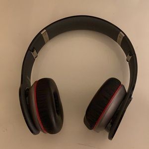 Beats wireless headphones